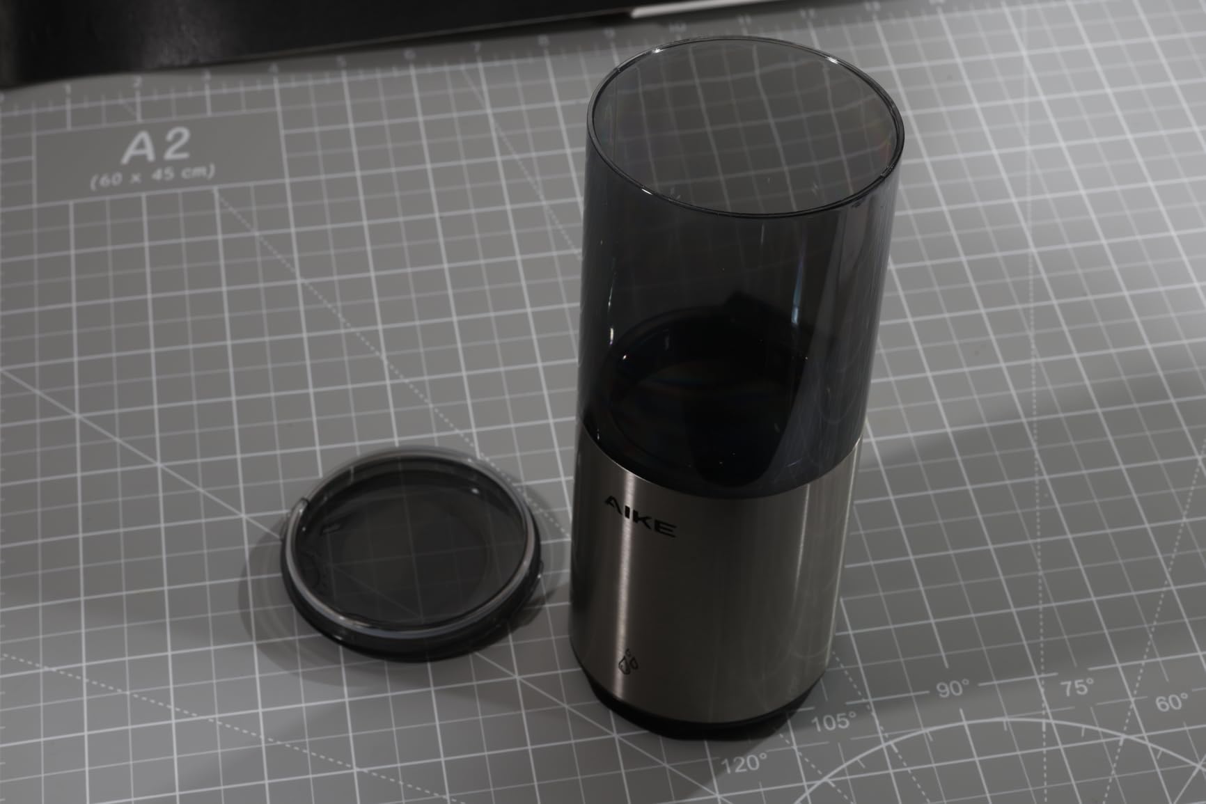 automatic wall mount dispenser product image 2