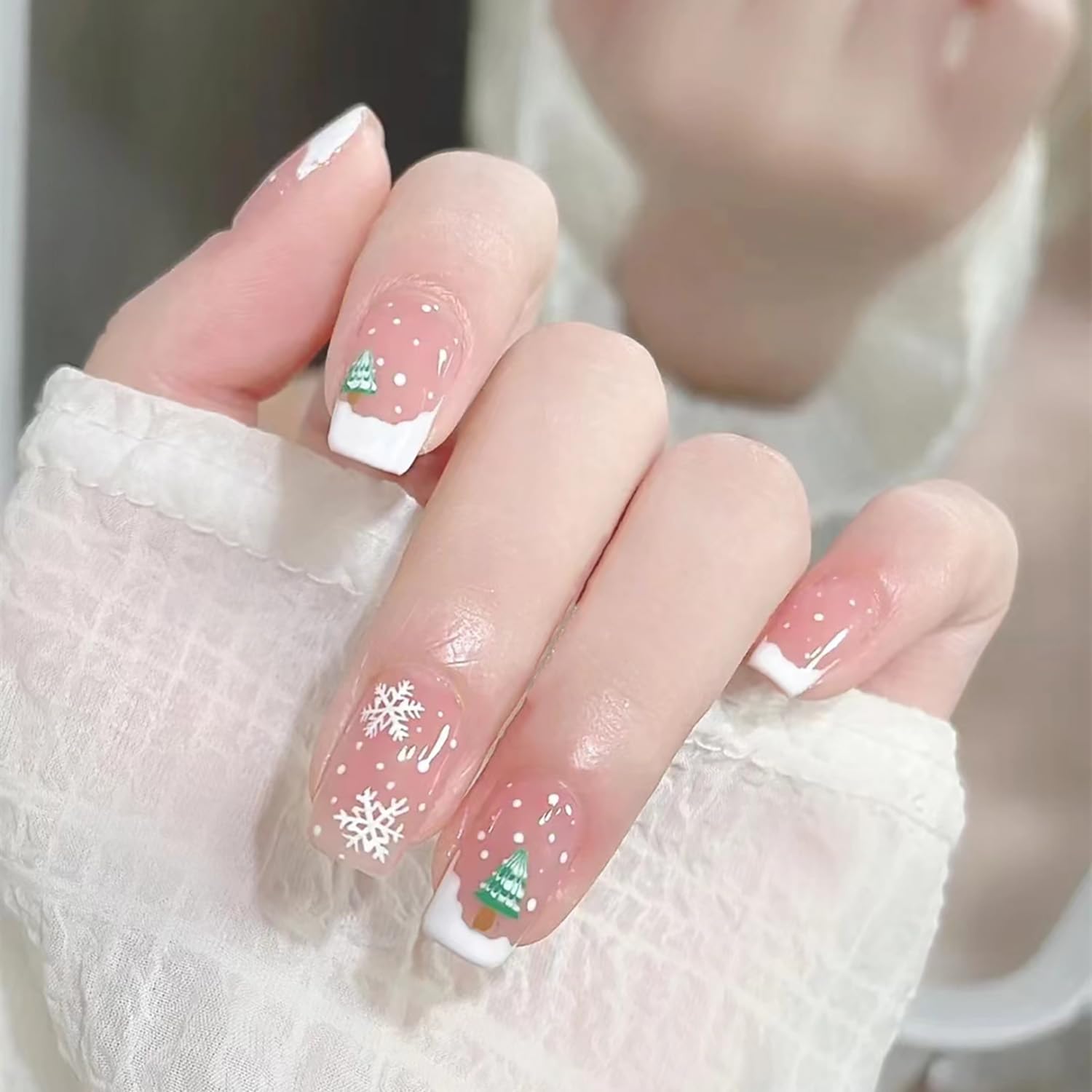 ZDIWOO 24Pcs Christmas Press on Nails Short White French Tip Fake Nails Square Shaped Snowflake Xmas Trees Designs Nude Pink False Nails Stick on