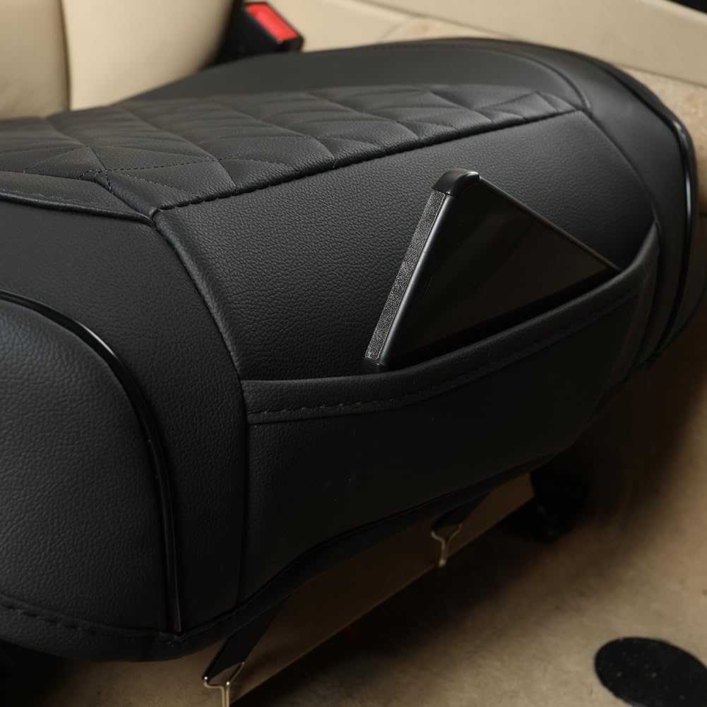 Black Panther Fundas Asiento Coche Delanteras (2 Piezas) – Cuero PU, Diseño Acolchado Triangular, Base Antideslizante, Bolsillo Frontal | Ajuste Universal para el 90% de Vehículos - Negro