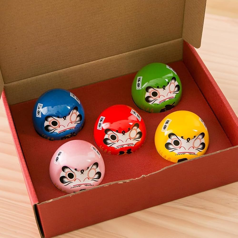 Amazon.com: HOMSFOU Japanese Daruma Doll 6cm Ceramics Mini