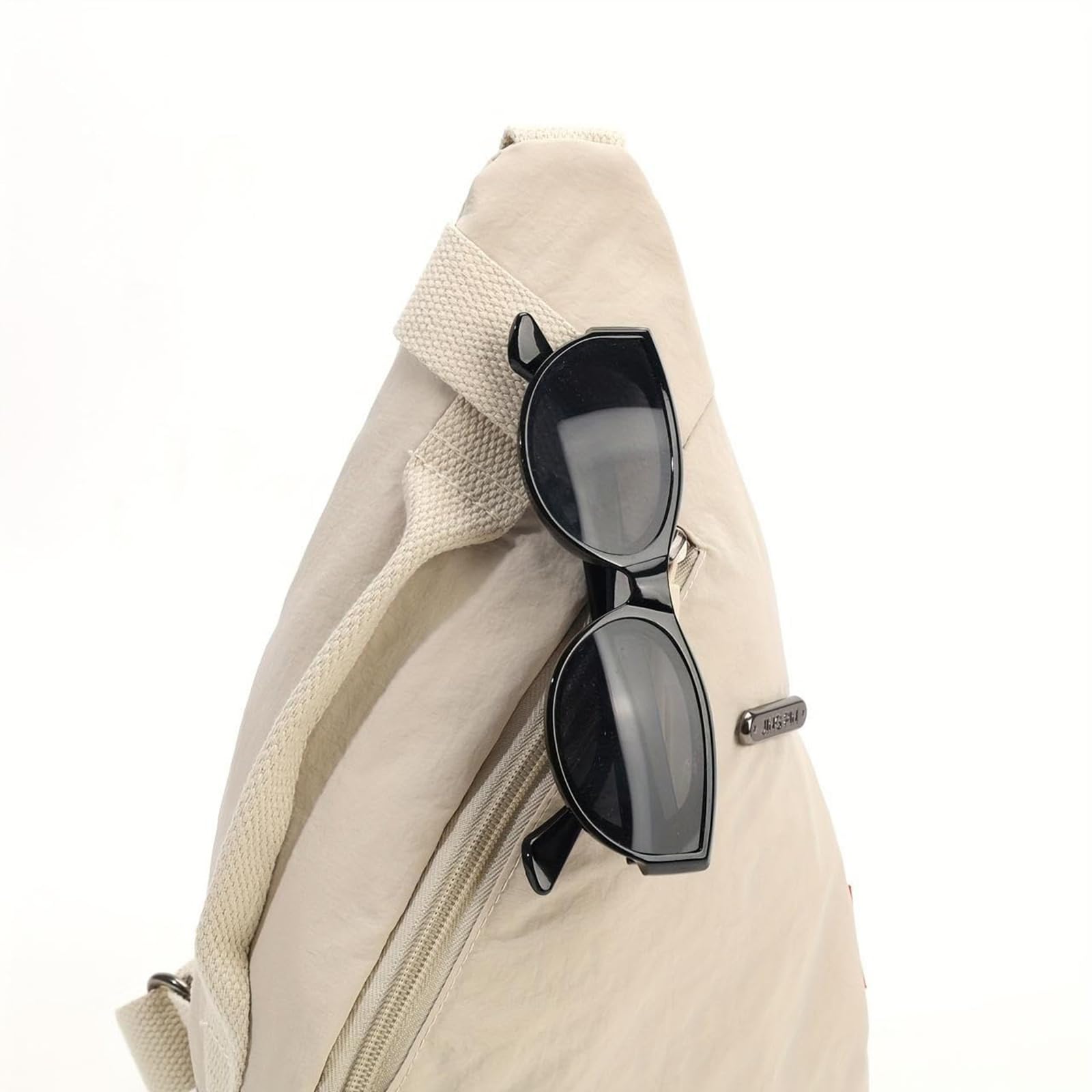 Pmeixcy Chest Bag for Men, Shoulder Sling Bag, Shoulder Bag Men, with Main Compartment and Hidden Pocket Lightweight Washed Nylon Crossbody Bag for Daily Commute Hiking Work 32cm x 19cm x 8cm Beige 3