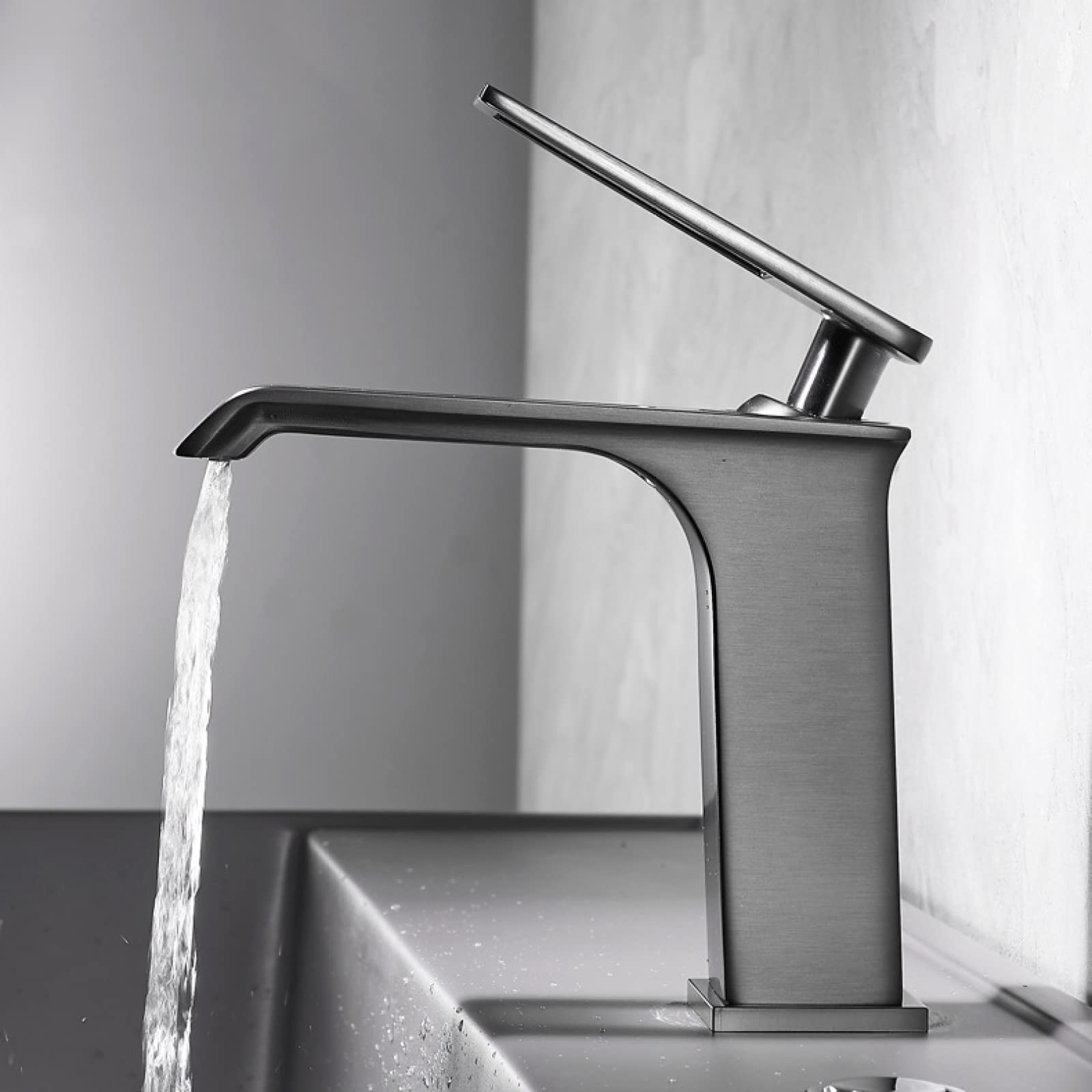 Watervalkraan voor badkamer wastafel goud, massief messing, warm en koud gootsteen mengkraan kraan, waterval enkel handvat badkamer wastafel kraan, kort (maat: kort