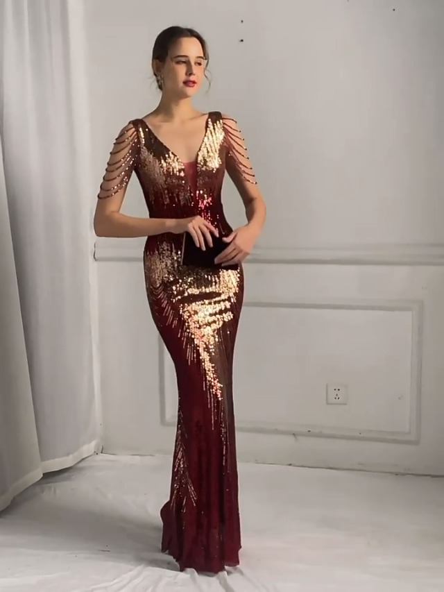 Amazon.com: platlogy Women 1920s Plus Size Formal Dress Tassels Sleeve  Sequins Gatsby Maxi Evening Gown Luxury Female Prom Dresses A Black Gold :  Clothing, Shoes & Jewelry