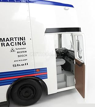 CMRトランスポーター Mercedes Benz O317 Porsche Transporter, Red 1:18 Diecast