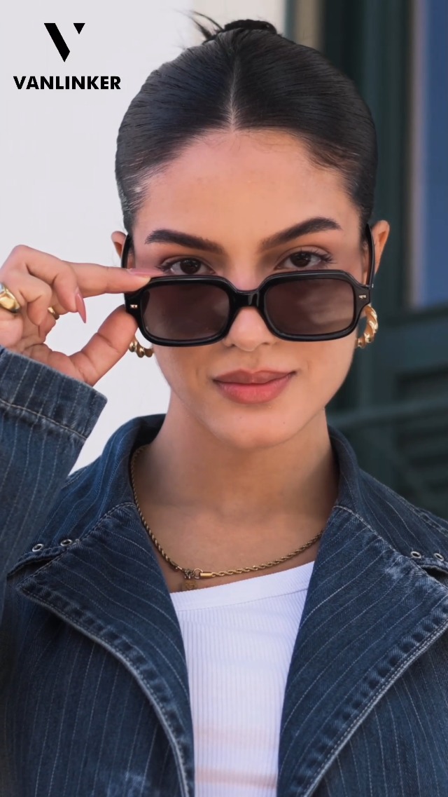 VANLINKER Retro Square Polarized Sunglasses for Women Men Vintage