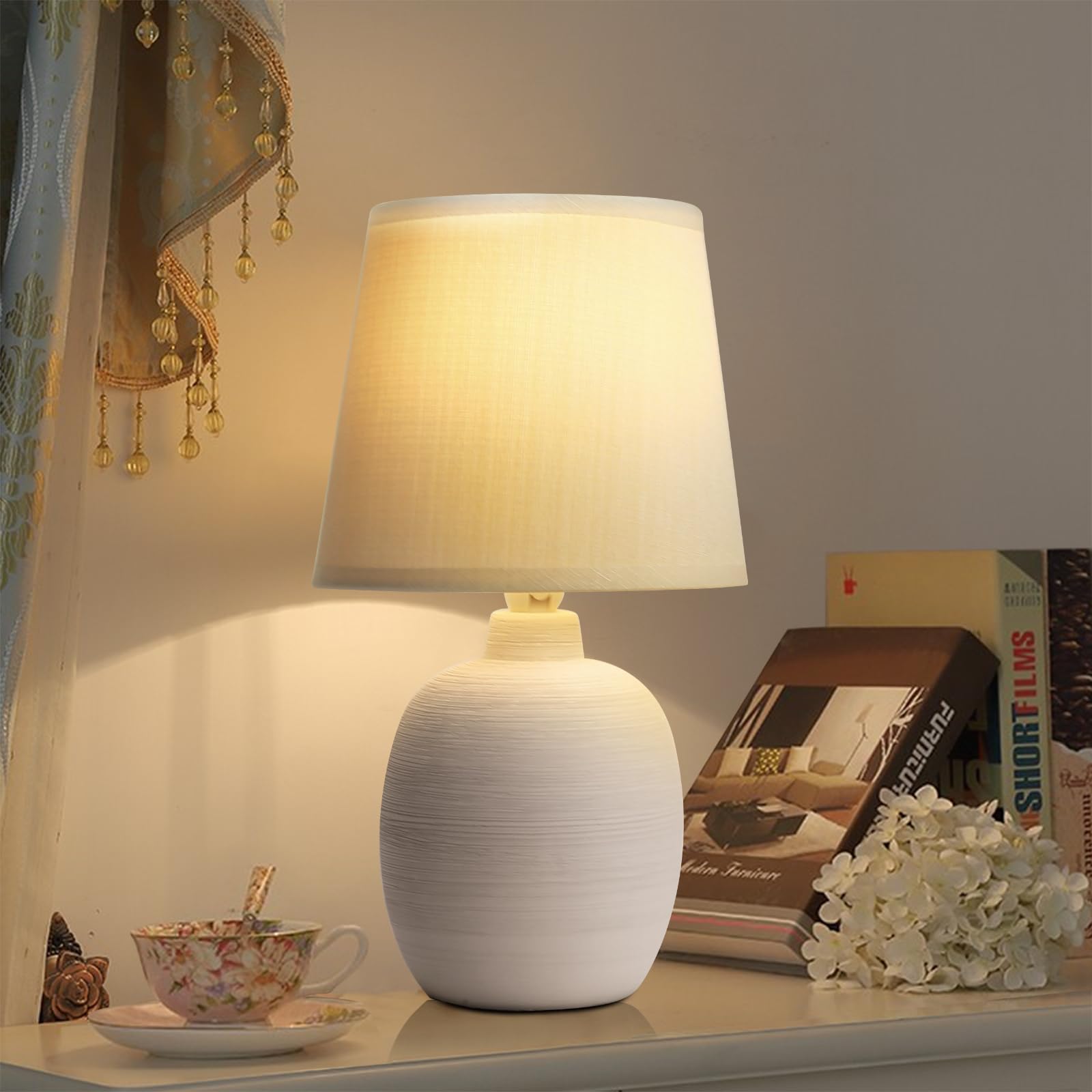 Aigostar - Lampa stołowa E14, lampka nocna LED, abażur z tkaniny, klasyczna lampa biurkowa w stylu vintage do sypialni, gabinetu, salonu itp.