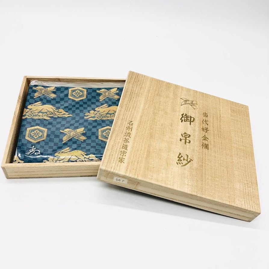 Amazon.co.jp: 石州流茶道宗家 帛紗 服紗 ふくさ 袱紗 うさぎ 卯
