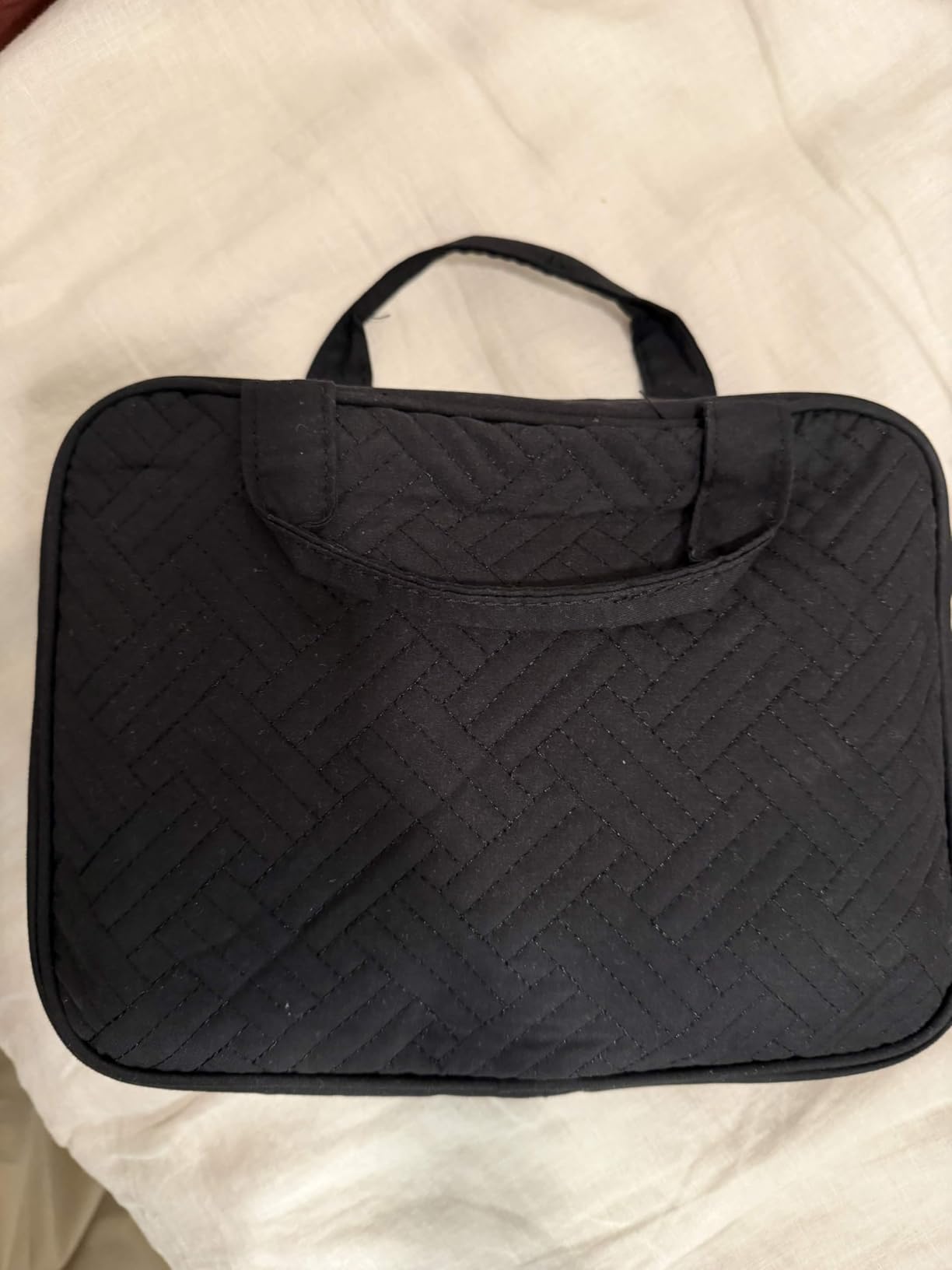BAGSMART Toiletry Bag Travel Bag with Hanging Hook, Water-resistant Makeup Cosmetic Bag Travel Organizer for Accessories, Shampoo, Full-size Container, Toiletries (Black, Medium) 13.76 Ounces