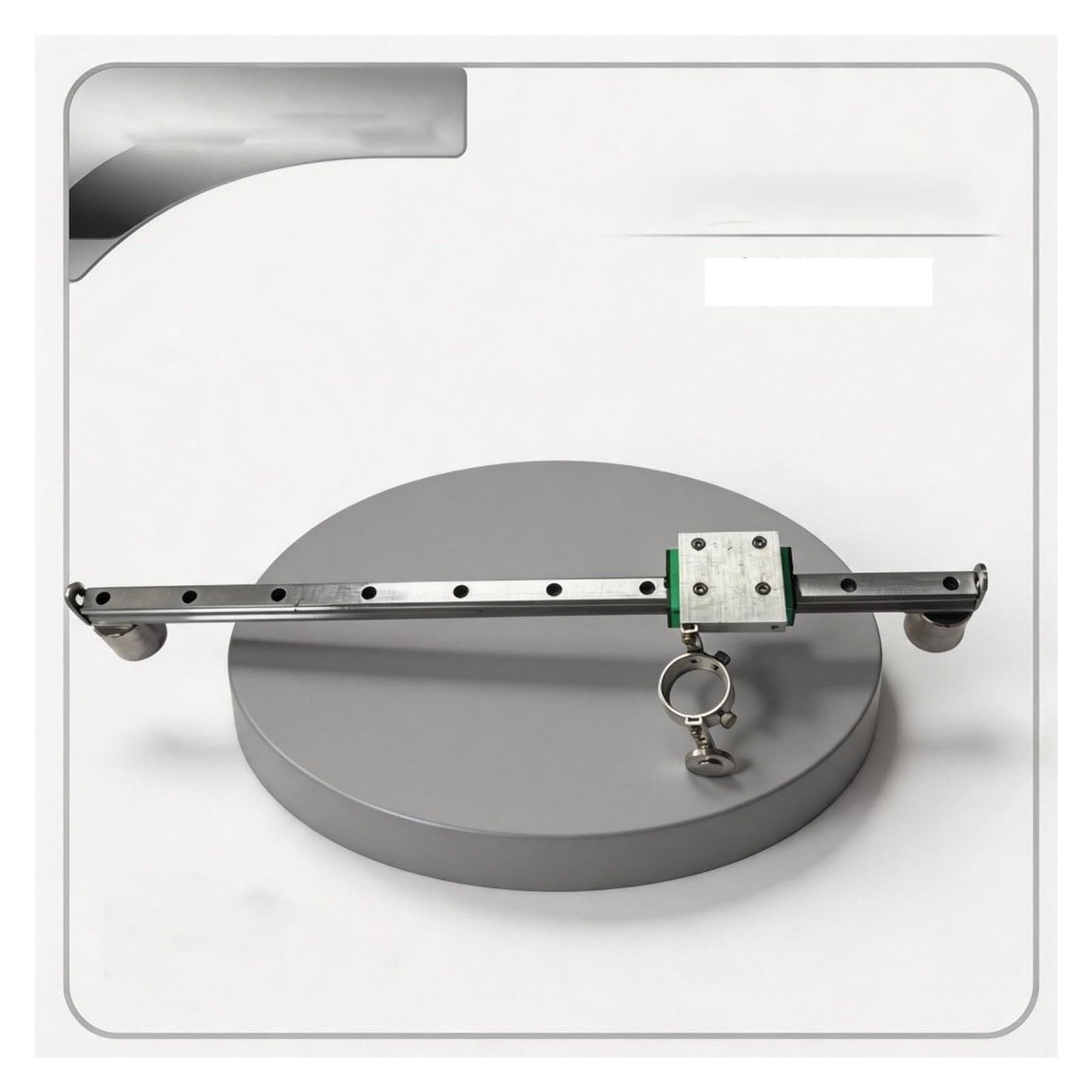 Guide Linéaire Universel 62 Cm pour Découpe Plasma, Gabarit De Précision pour La Plupart des Torches Plasma, Destiné Aux Métallurgistes Et Aux Techniciens en Soudage.