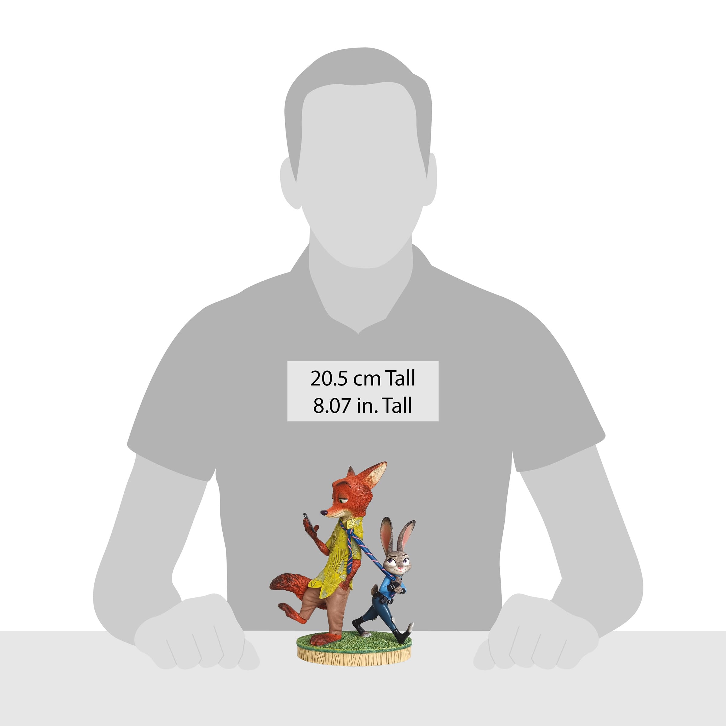 Enesco Disney Showcase Zootopia Nick and Judy - Figura de pie de Nick y Judy, 8.07 Pulgadas, Multicolor