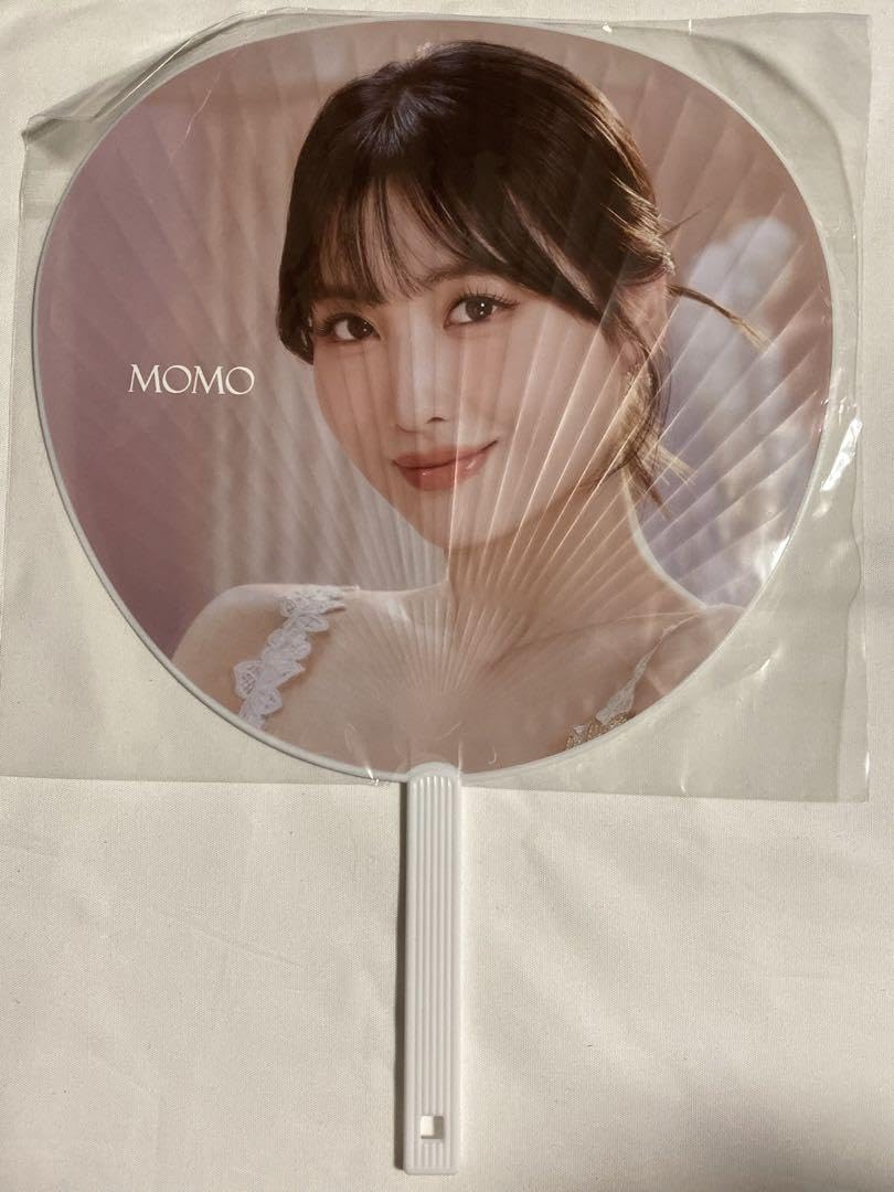 Amazon.co.jp: TWICE うちわセット(MINA SANA MOMO ミナ サナ モモ