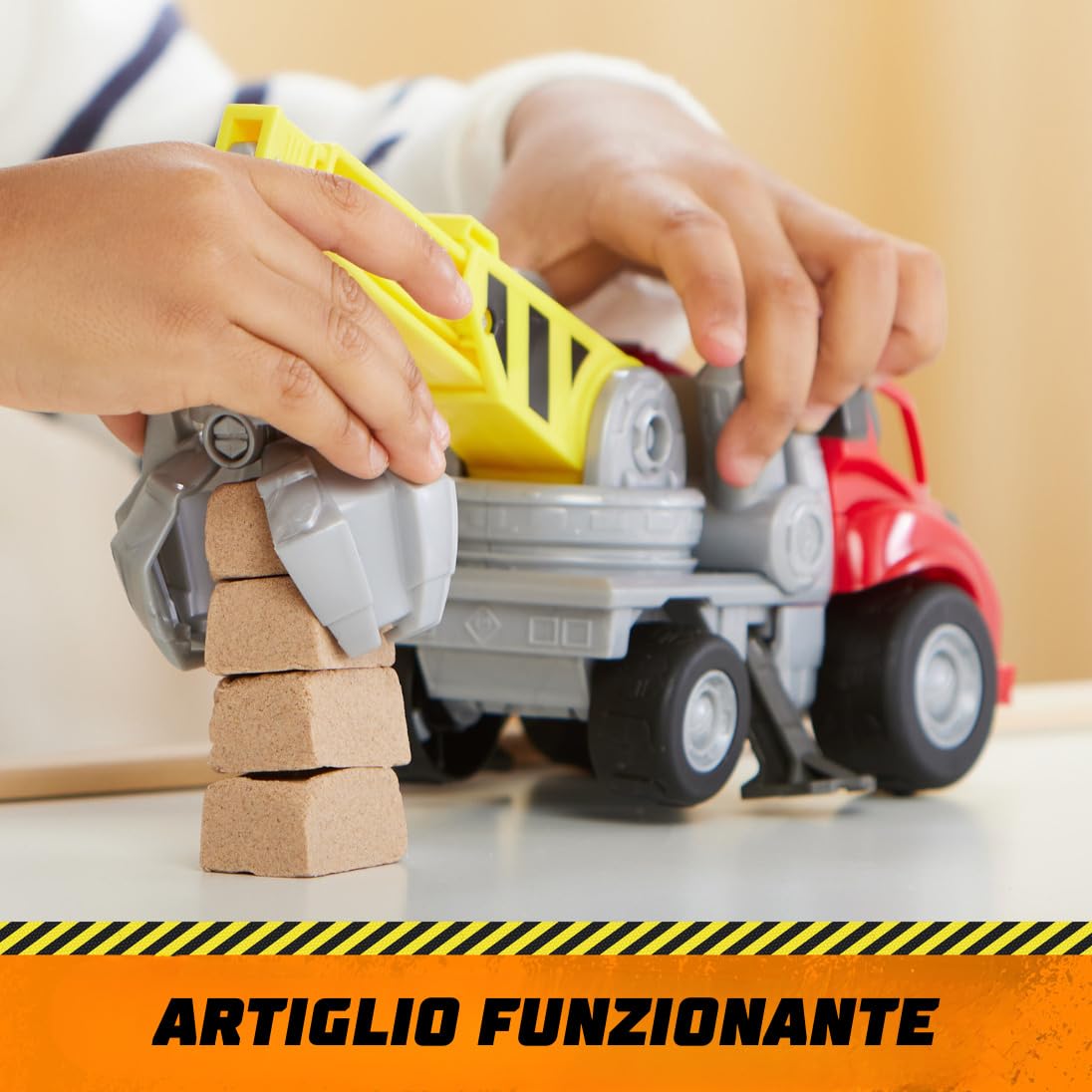 Rubble & Crew, Veicolo da lavoro di Charger, Ruspa con artiglio e parti mobili e personaggio da collezione, giocattoli per bambini dai 3 anni in su