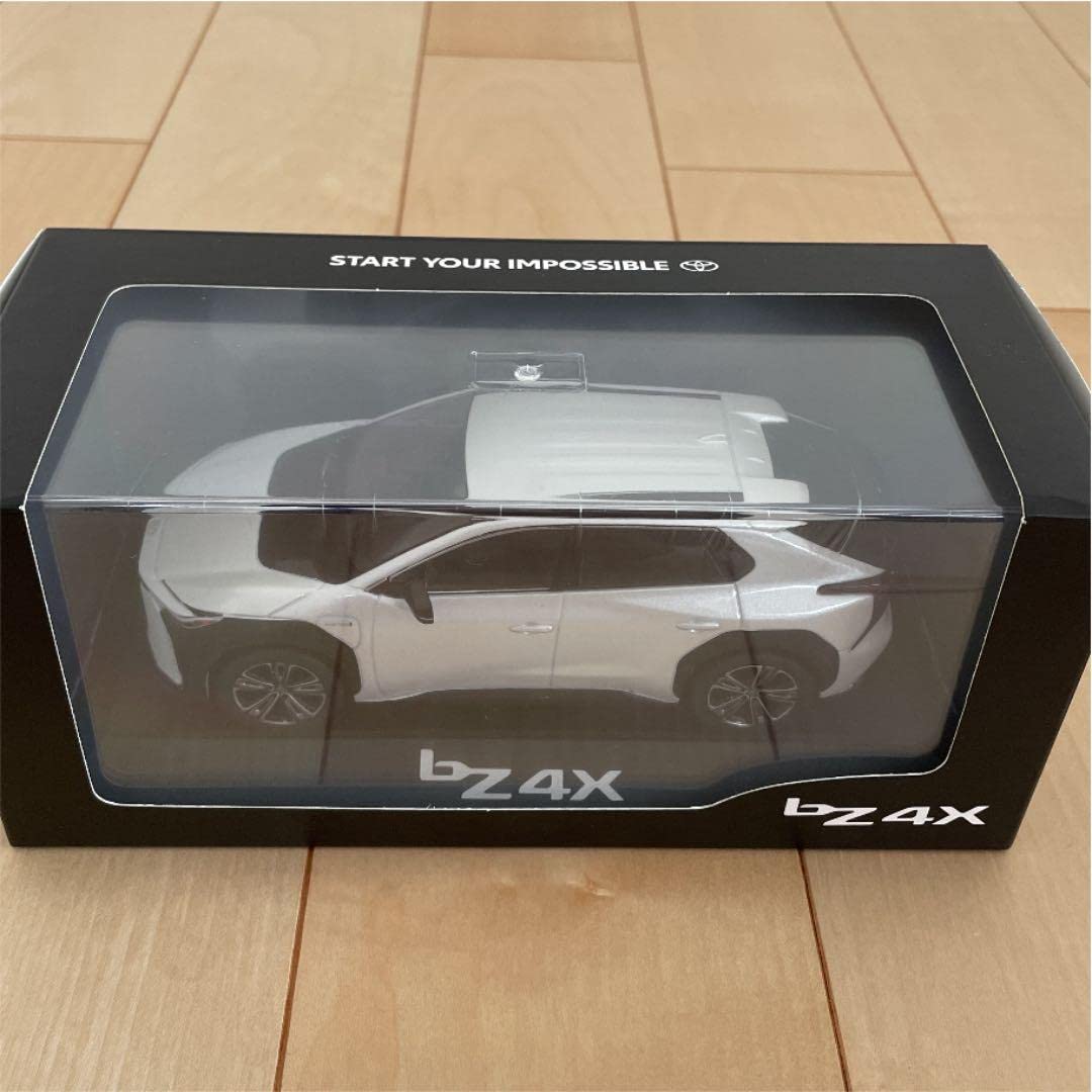 トヨタ - トヨタ bz4x カラーサンプルミニカー モノトーンカラー 全色セット 10/11（土）より #トヨタ博物館 ミュージアムショップにて #新型