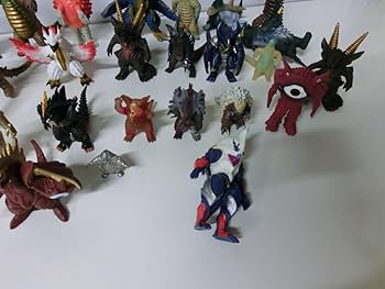 Amazon.co.jp: 怪獣 ソフビ人形 35体セット ※足裏にマジックで名前あり