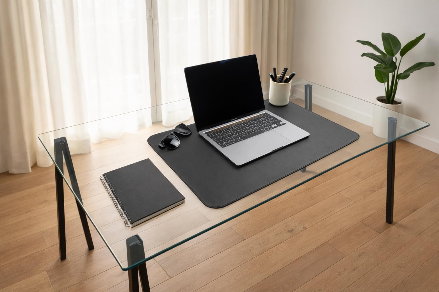 Sottomano Scrivania in Pelle Personalizzato con Incisione Nome, Testo o Logo — Regalo Laurea, Professionisti, Ufficio — Deskmat Artigianale Retro Sughero, Made in Italy [Nero, 60×40 cm]