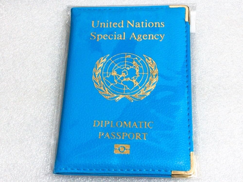 Amazon.co.jp: UN 国際連合 国連外交官用 パスポートカバー ほぼ世界