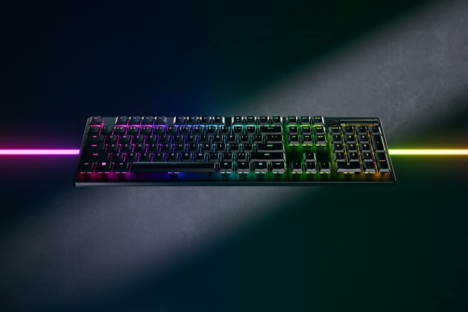 Razer DeathStalker V2 Pro (Red Switch) - Tastiera da gioco ottica a basso profilo wireless (switch ottici lineari, wireless ipervelocità, Bluetooth 5.0), QWERTY DE-Layout | Nero