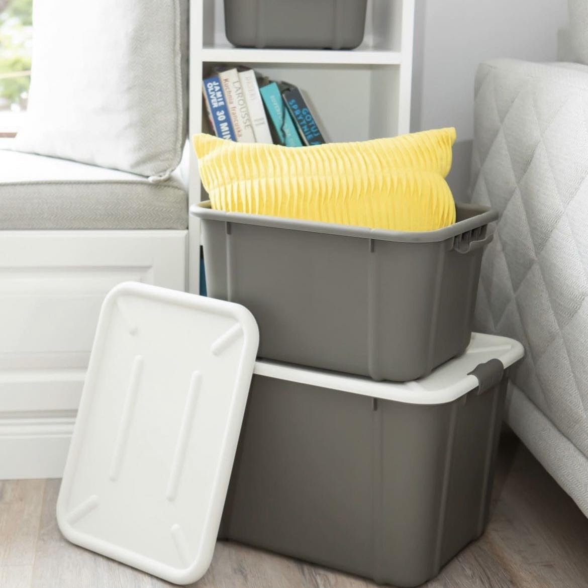 BranQ Home essential, Grande scatola portaoggetti da 60 litri, resistente, con coperchio bloccato a clip, in plastica senza BPA, impilabile, ideale per garage e casa, 58,8 x 39,3 x 37 cm (lunghezza x