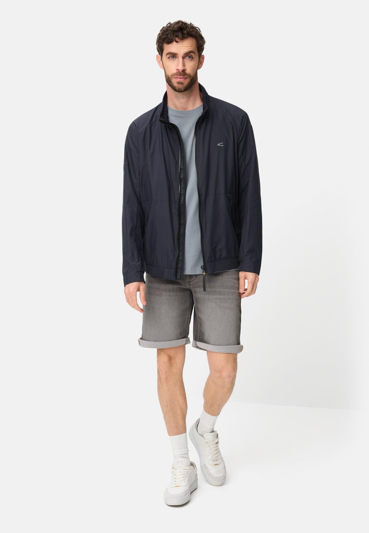 camel active Herren Jeans Shorts mit Reißverschluss