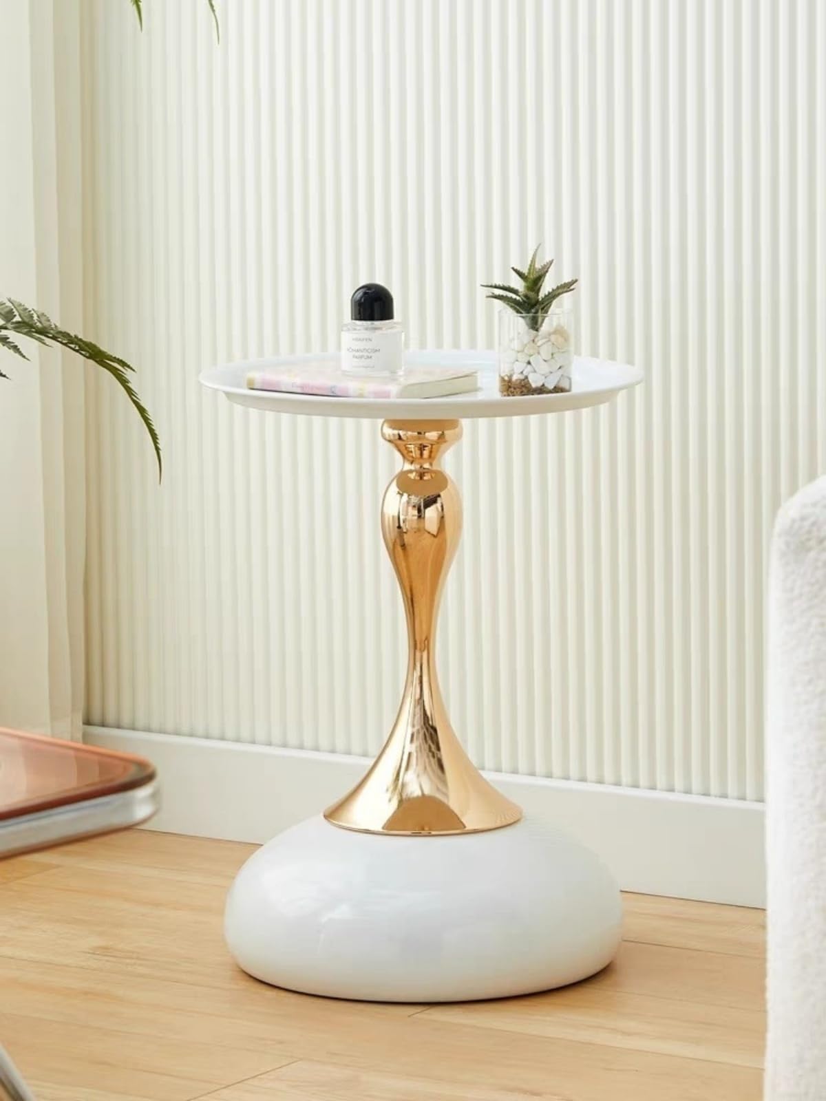 Leichter Luxus-Couchtisch, Wohnzimmer, Metall, bewegliches Krimskrams, Schlafzimmer, Nachttisch, kreatives Sofa, Seite mehrere Balkone, runder Tisch, italienischer Stil, Telefontisch (weiß)