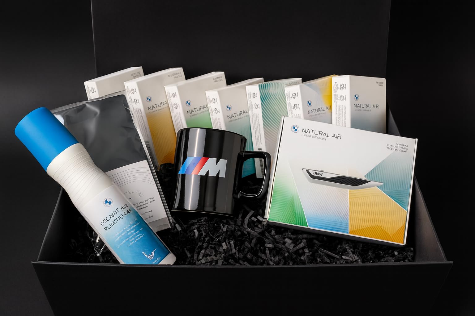 BMW Geschenkset Original Zubehör Box – Natural Air Starter-Kit + 7 Düfte + M Tasse + Cockpit-Pflege + Displaytuch