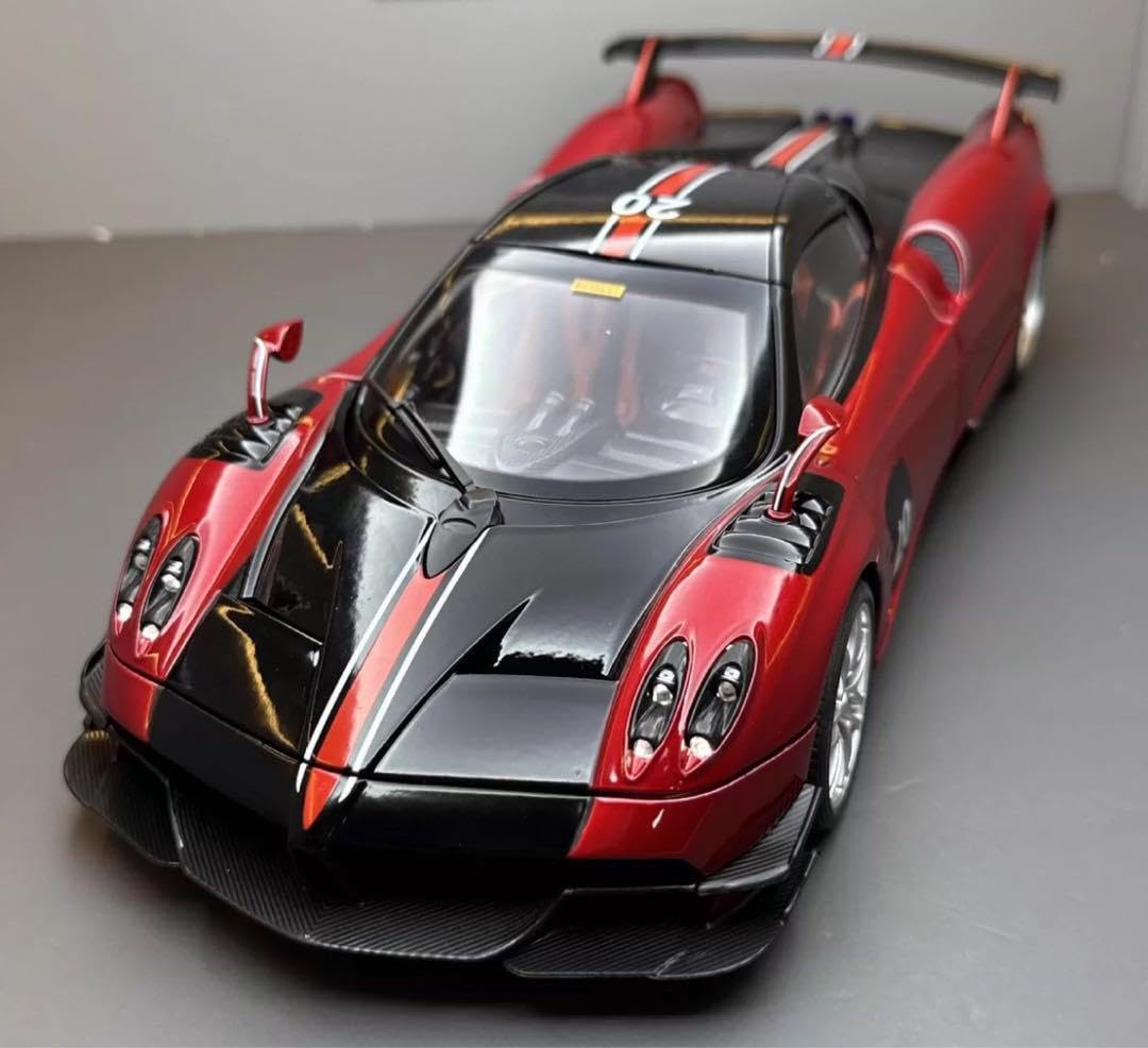 VMB モデル パガーニ 1/18 エンジン モデル ミニカー アクリルケース付 VMB モデル パガーニ 1/18 エンジン モデル ミニカー アクリル