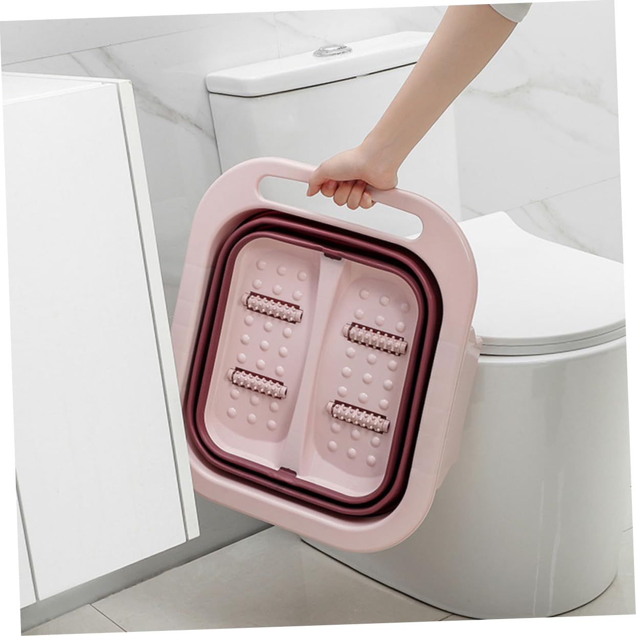 FRCOLOR Klappbare Fußbadewanne aus Pp mit Massage Rollern Großer Komfortabler Fußbad Eimer für Familiengebrauch und Reise Entspannend und Praktisch Zufällige Farbe