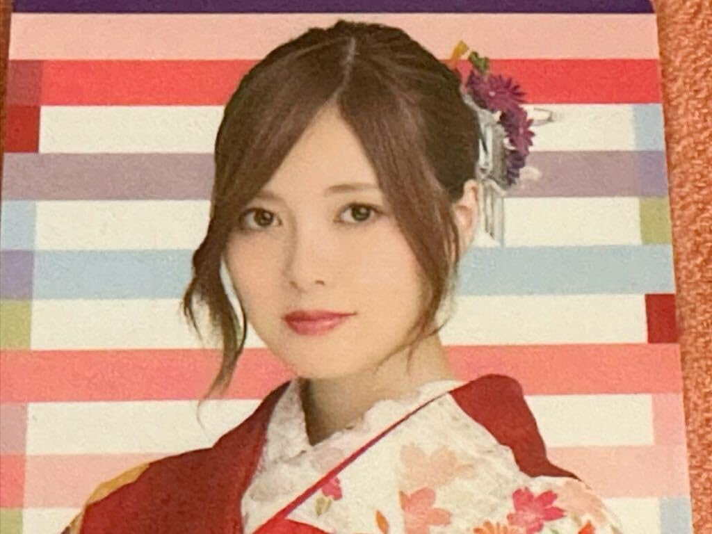 Amazon.co.jp: 乃木坂46 白石麻衣 トレカ 卓上 暦 特典 トレディング  