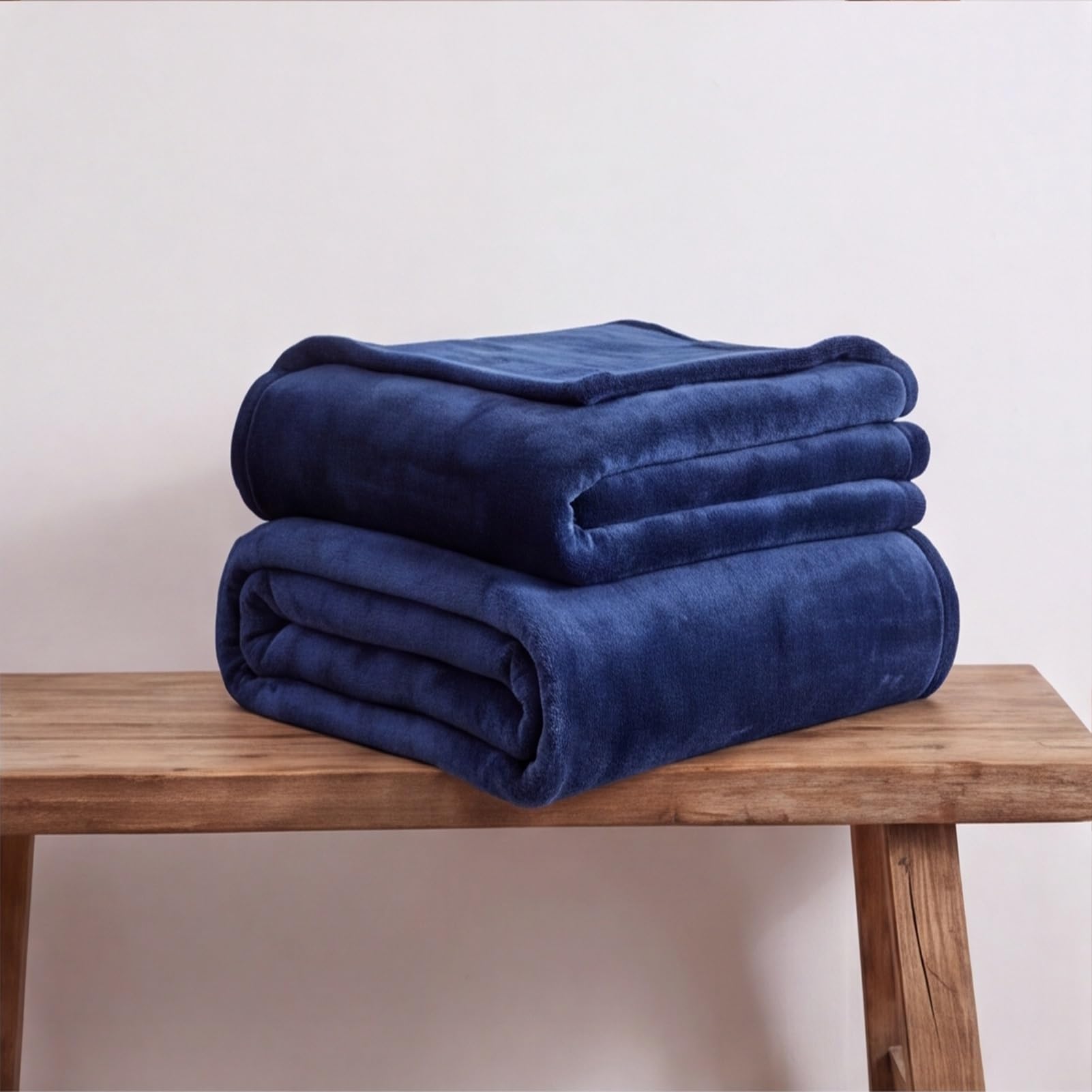 Flanell Decke 195 x 195 cm Cashmere Feeling Kuscheldecke Fleecedecke Falten Beständig/Anti-Verfärben für Sofa Schlafzimmer, Dunkelblau