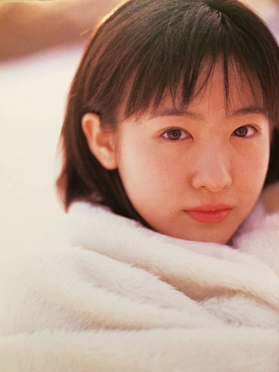 Amazon.co.jp: 古本 帯なし 写真集 powder 前田亜季 撮影:根本好伸