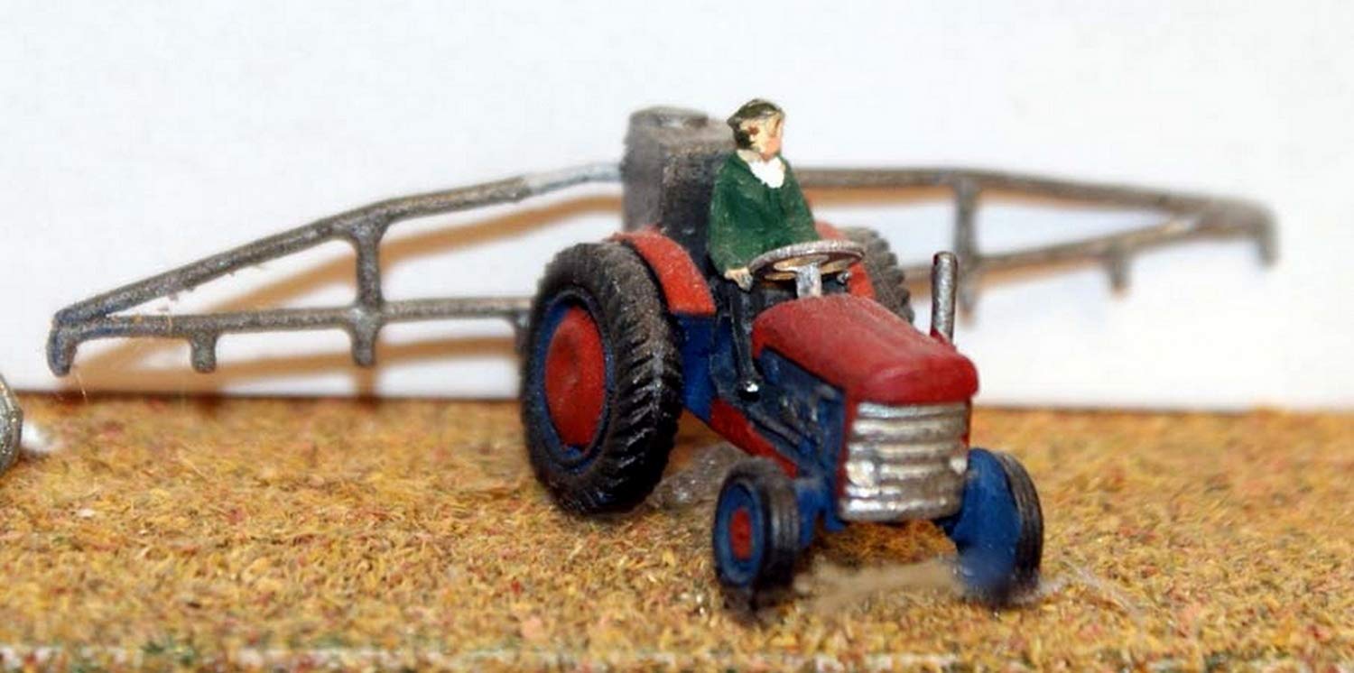 Langley Models Modern Tractor + spray boom N Scale UNPAINTED Metal Model Kit A26