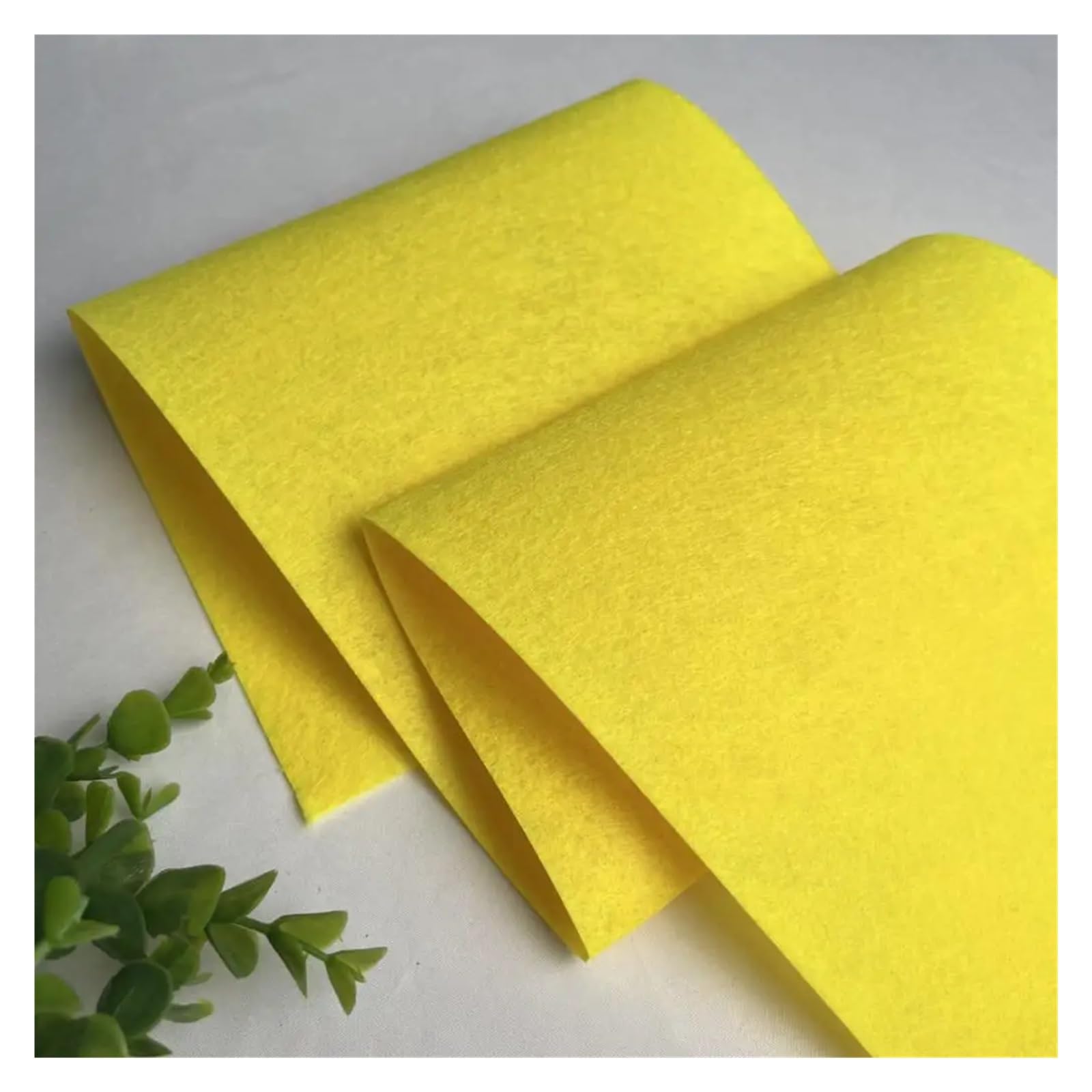 Feutrine Feuille de feutrine rigide 1/2/3 mètre, couleurs assorties, épaisse, idéale for vos projets couture et loisirs créatifs Feutrine loisir creatif(Lemon yellow,100 x 85cm 1pc)