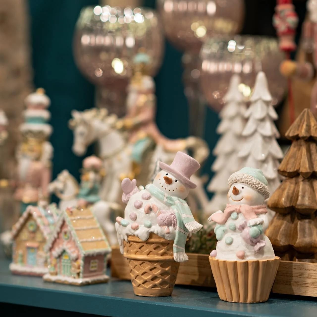 Christbaumschmuck LEBKUCHENHAUS witziger Weihnachts-Hänger Tannenbaum-Anhänger lustig & bunt Weihnachtsschmuck Anhänger Weihnachts-Deko in rosa, Mint & Glitzer - Inhalt 3 Stück
