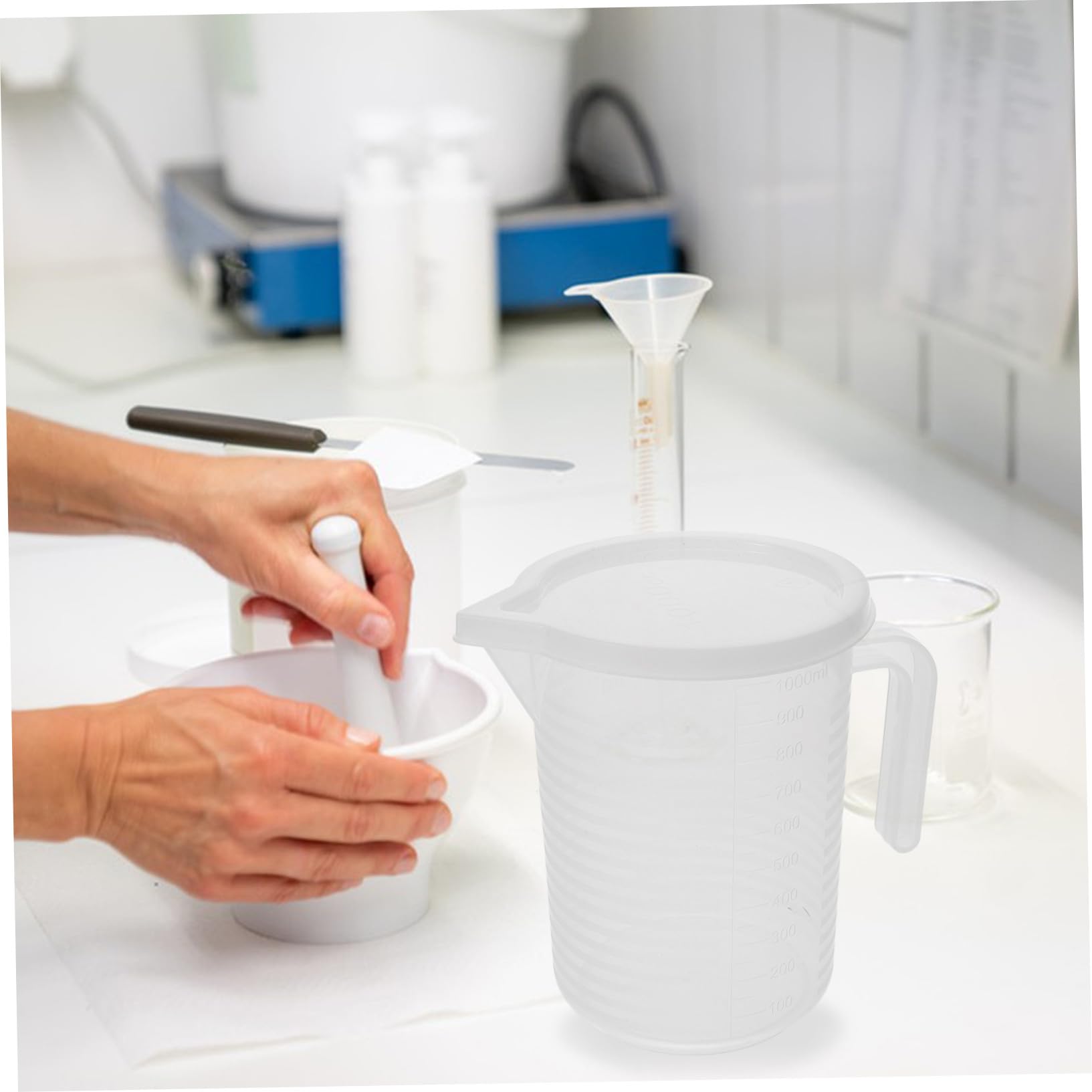 TOPBATHY 4 Pz misurino misurini brocche contenitore di misura brocca da forno Tazza di misurazione Bicchiere per caffetteria tazza di brocca di latte plastica bianca Riutilizzabile