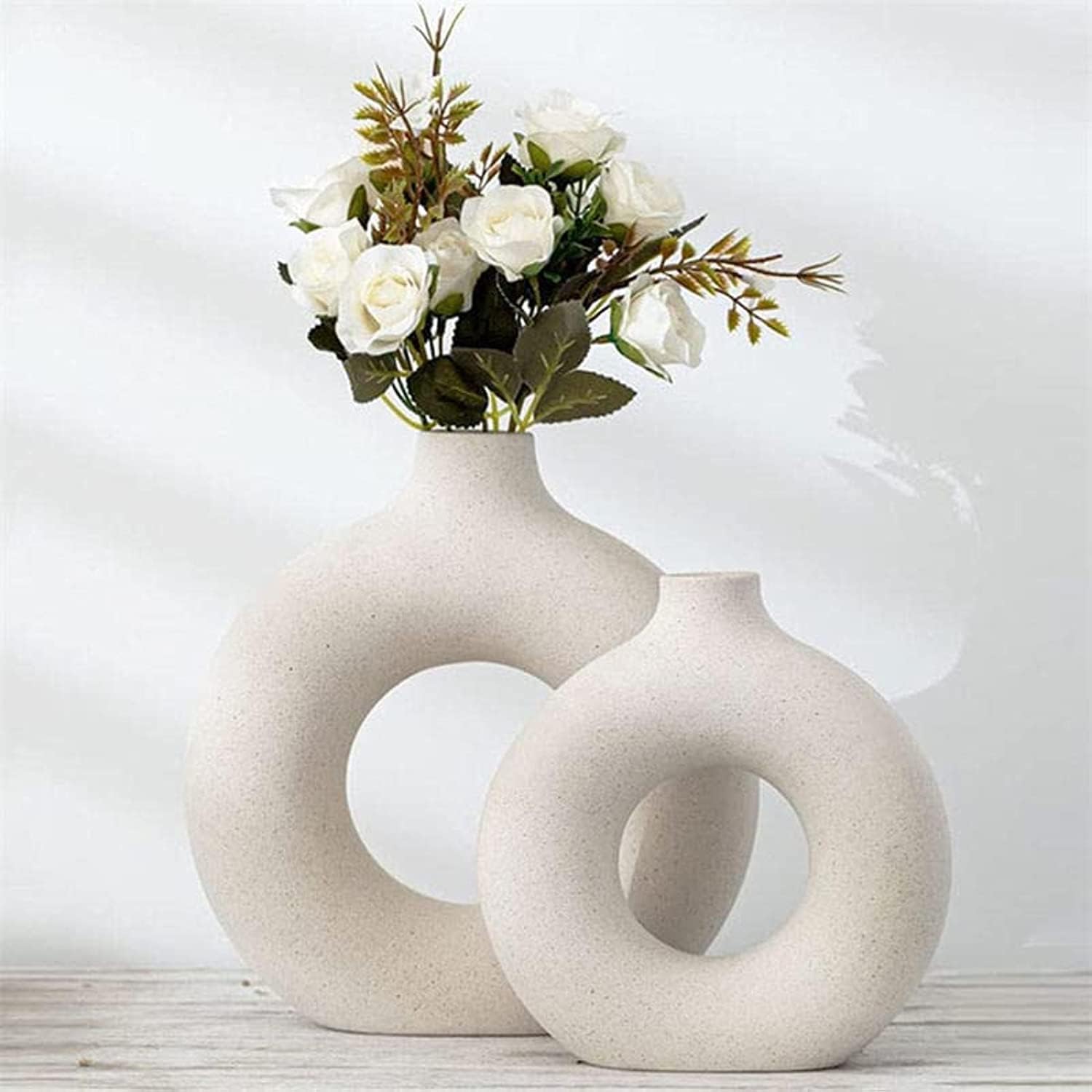 KLEANECeramic Donut Vase, Creative Pampas Vase Modern Home Decor, Moder White Round Vase Rustic Frosted Ceramic Vase for Living Room, Mantle,Dining Table (M+L)