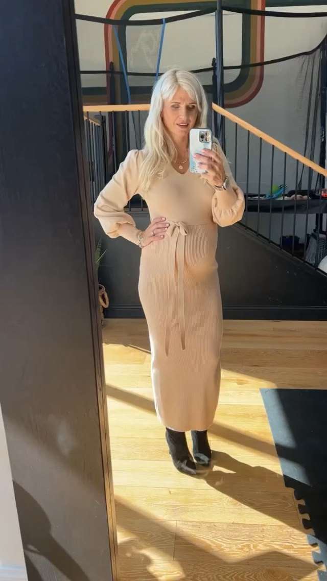 bump friendly knit dress Bump-Friendly Special Occasion Dresses & Gowns