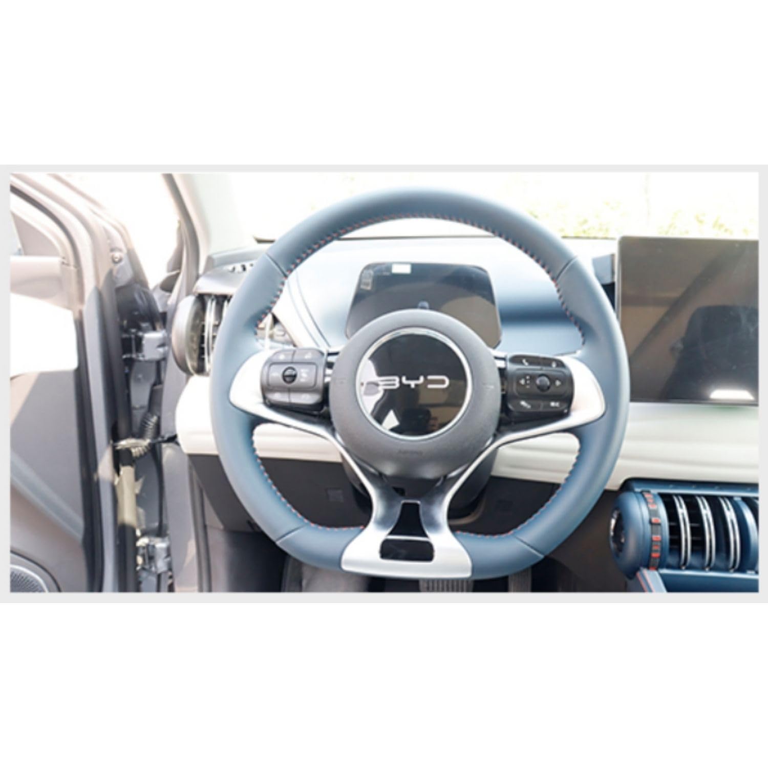 BYD Atto 3 Uyumlu Direksiyon Karbon Fiber Trim Kaplaması