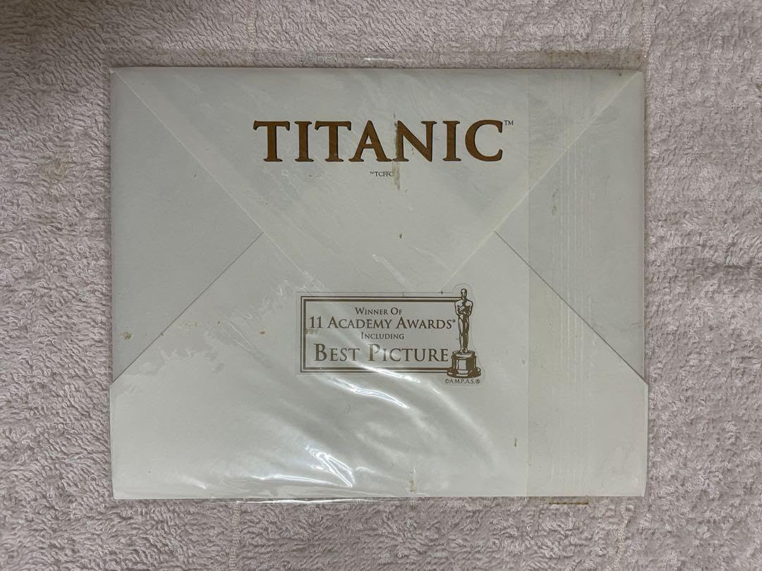 ラスト1,タイタニックのポストカード。予約特典でしたので、今は手に入りません 31D7UWCvkfL._UF350,350_QL50_.jpg