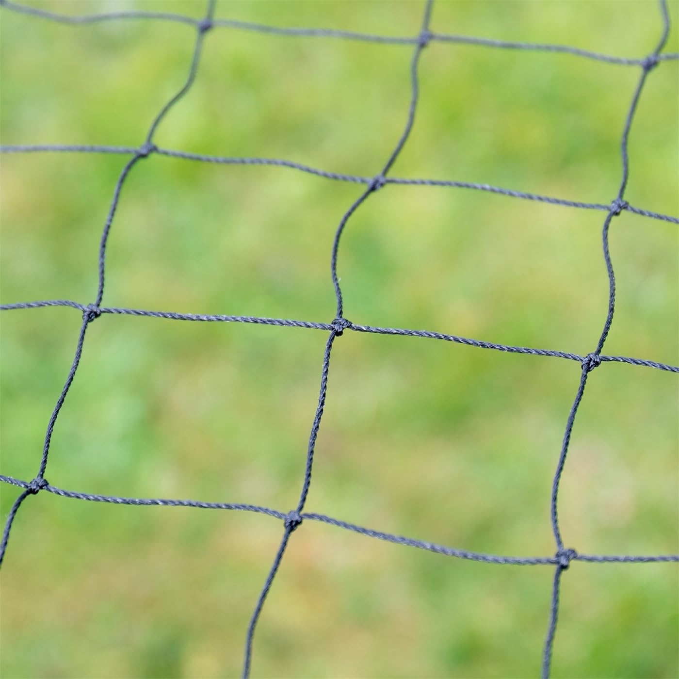 VOSS.farming Red de protección 10x5 m, Red de protección para Aves de Corral, Red de protección para garzas, Red para arriates, cobertor para estanques, Protección para estanques, Negro