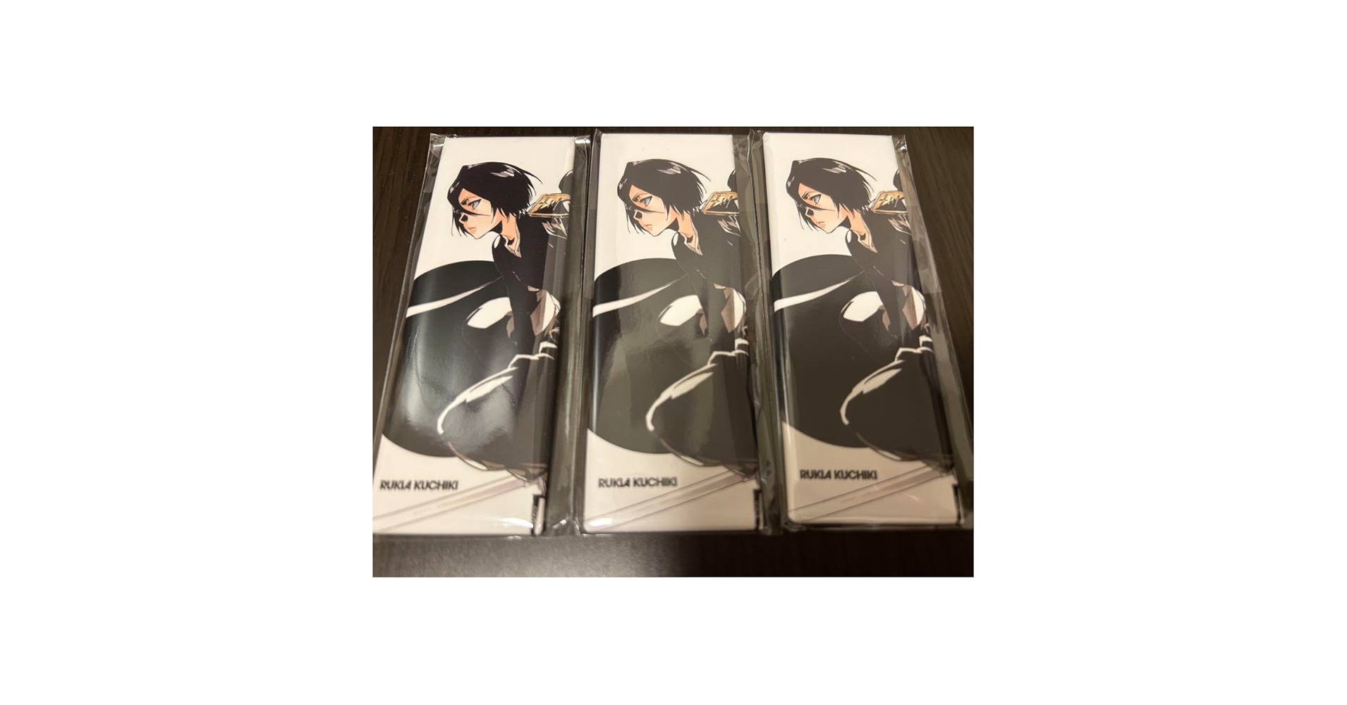 Amazon | BLEACH 絵札缶バッジ 朽木ルキア ブリーチ 絵札 | バッジ