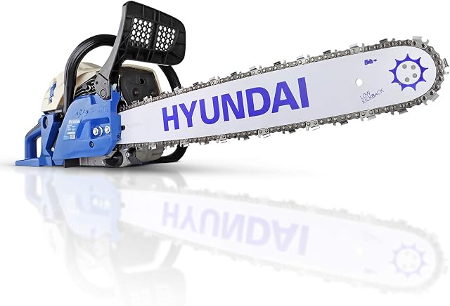 Hyundai 62cc 20 Petrol Chainsaw, 2-Stroke Easy-Start, Anti-Vibration, Powerful Heavy-Duty 6.9kg Includes Storage Bag, bar Cover and 3 Year Warranty