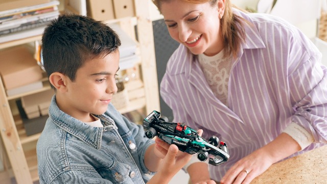 Amazon.co.jp: Lego 77244 Speed Champion Mercedes-AMG F1(R) W15