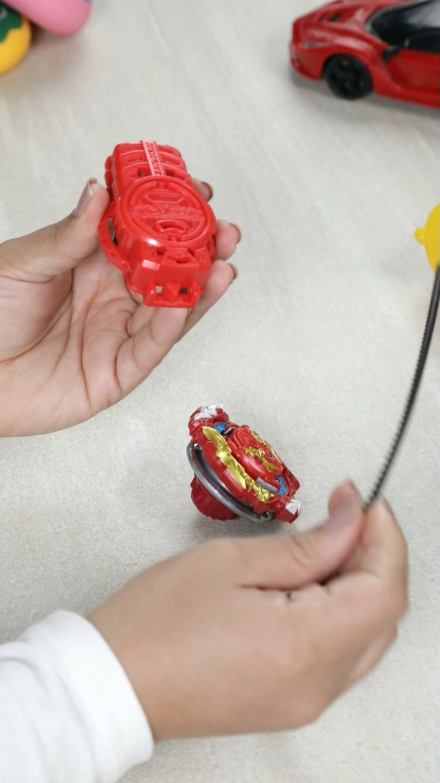 Amazon.com: Beyblade Burst QuadDrive Astral Spryzen S7 Spinning