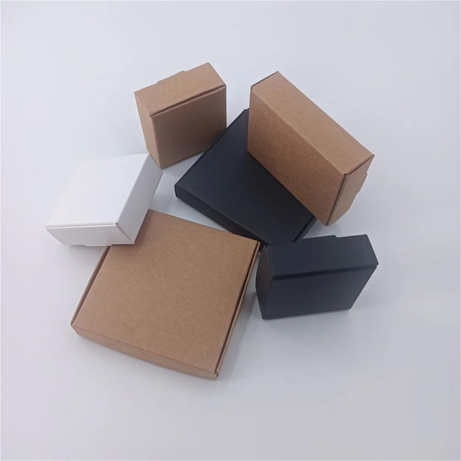 Confezione da 10 scatole di carta Kraft (30 pezzi) 7x7x3 cm Per Spedizioni | Scatola pieghevole vuota Scatola da imballaggio quadrata in carta Kraft for sapone fatto a mano