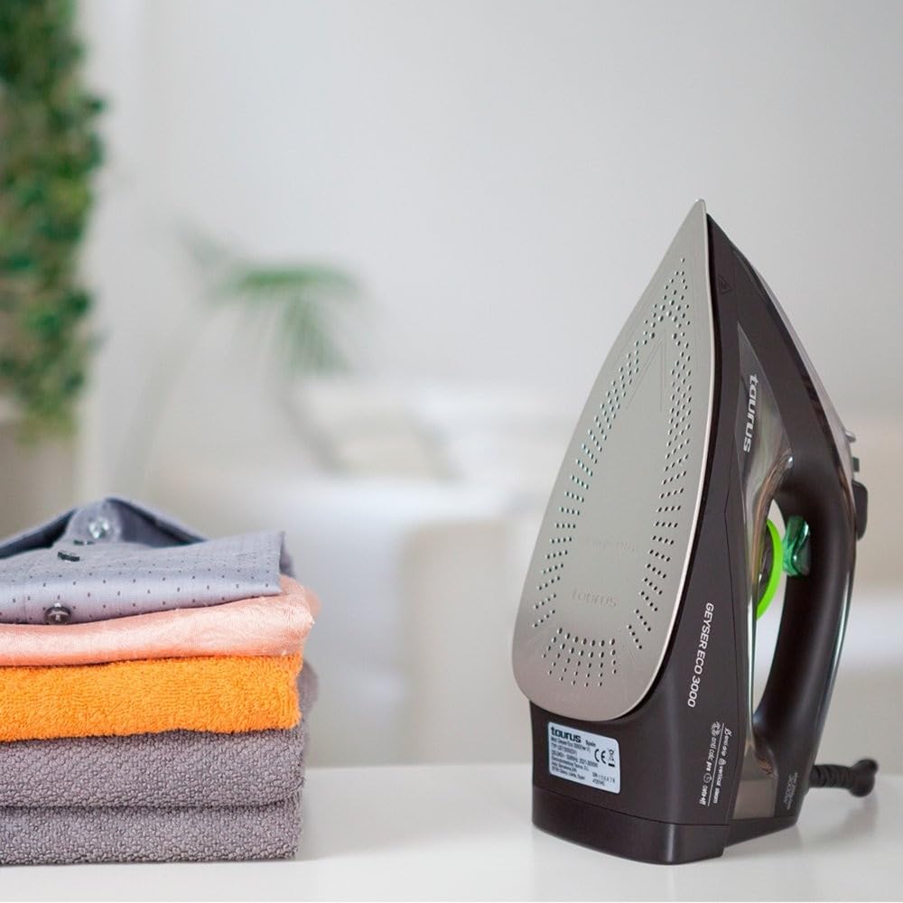 Taurus – Ferro da stiro a vapore Geyser Eco 3000,3000W,Colpo vapore 200 g/min,Punta di precisione,Regolazione vapore e temperatura,Piastra anodizzata ultra scorrevole,Nero