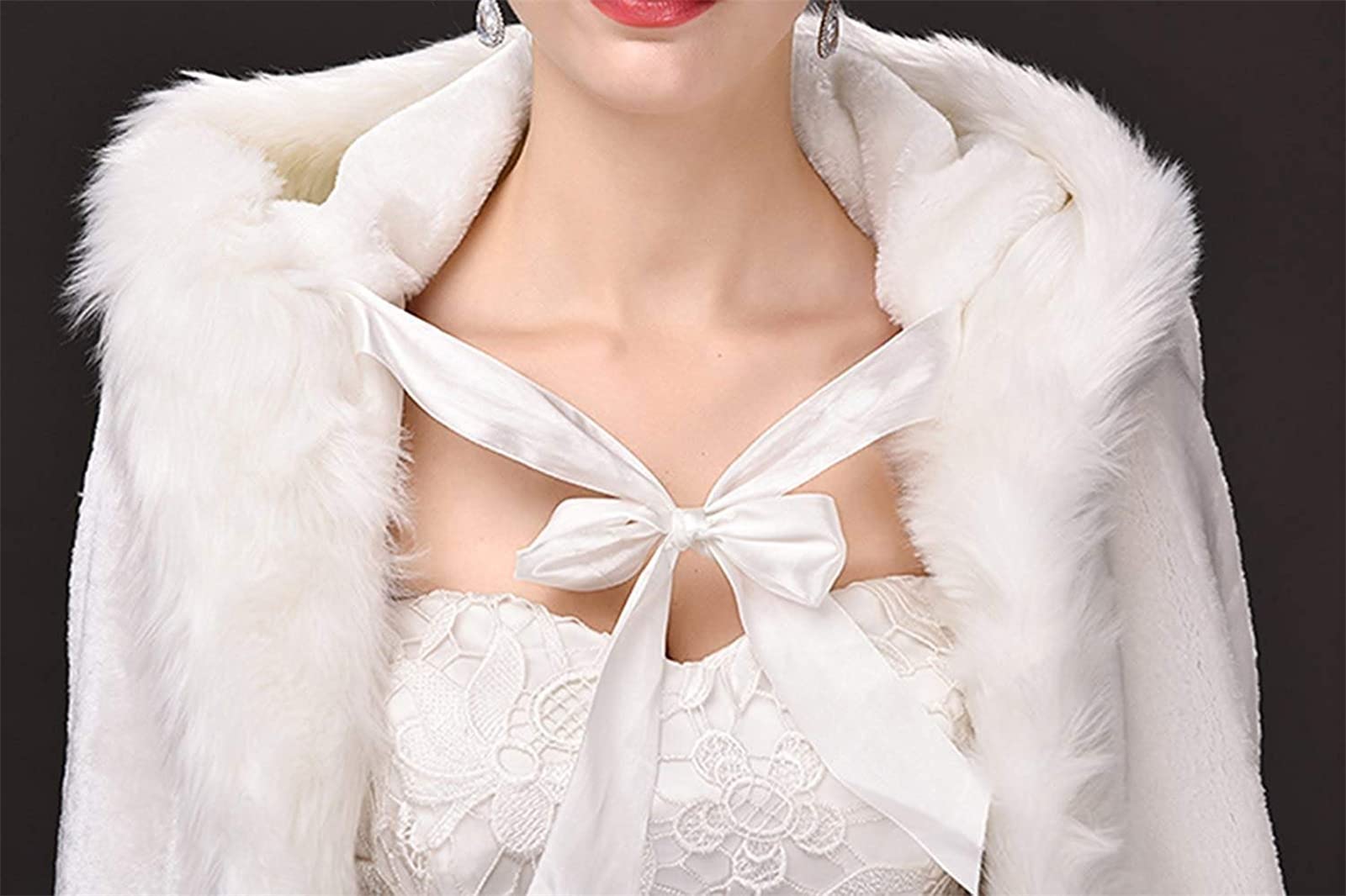 Mantello da sposa bianco con cappuccio in pelliccia sintetica mantello da sposa invernale da donna Poncho lungo bianco con bordo in pelliccia