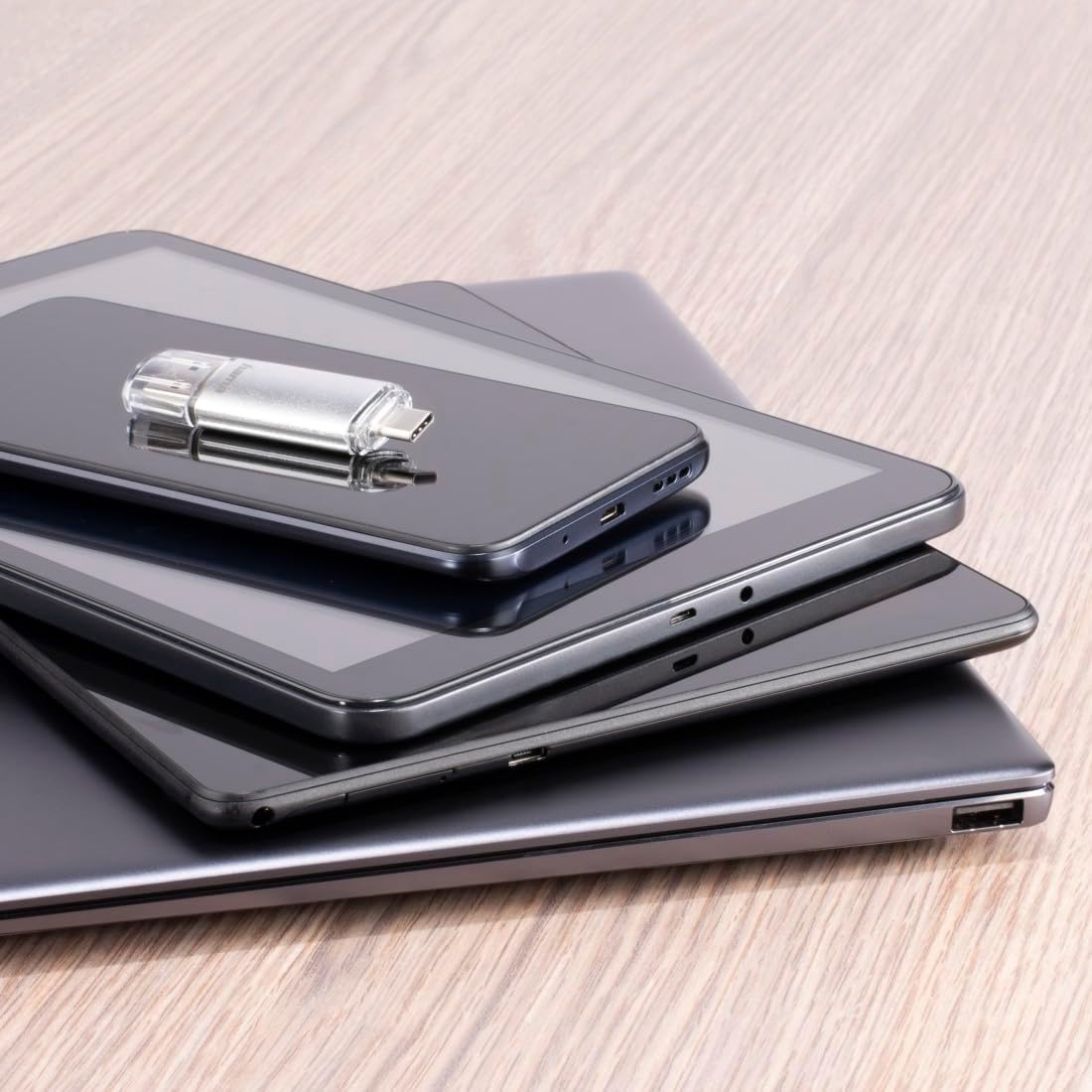 Hama 64Gb USB Flash Drive with USB 3.0 & USB 3.1 Type-C Silver, 00124163