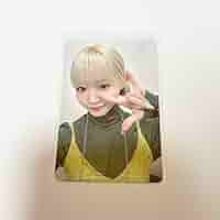 Amazon.co.jp: ME:I ミーアイ MIRAI トレカ 飯田栞月 SHIZUKU