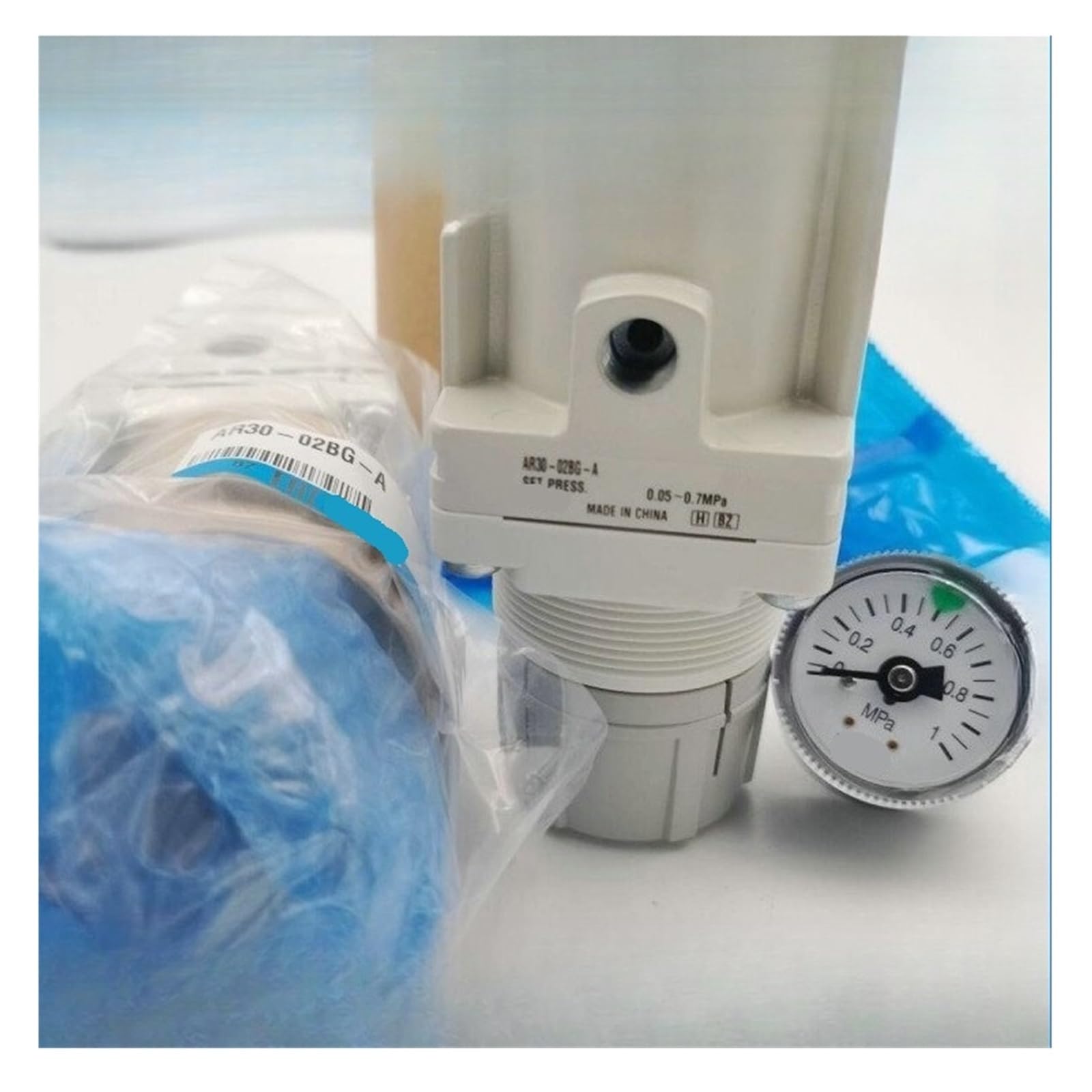 ELZNSQQK 1PCS Pressure Reducing Valve AR10/20/30/40 M50102030406BGBERY1NABD(AR40-03BG-1-A)