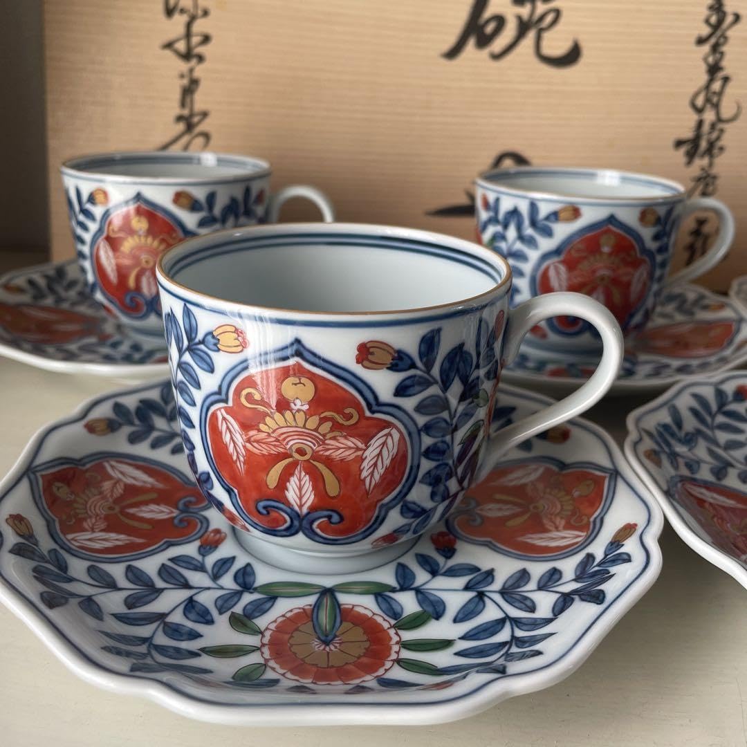 Amazon.co.jp: 源右衛門窯 有田焼 錦唐花紋 カップ&ソーサー5セット 木 